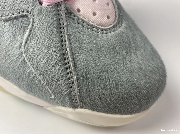 Retro Grey Neutral Air Jordan CT8528-002 7 0702